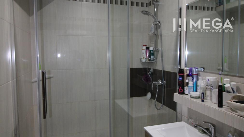 Na predaj krásny zrekonštruovaný 2 izbový byt Snina