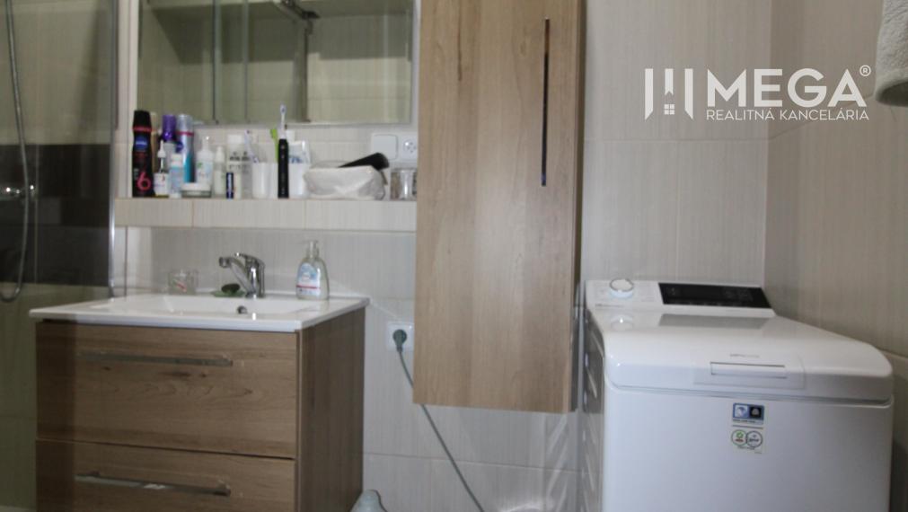 Na predaj krásny zrekonštruovaný 2 izbový byt Snina