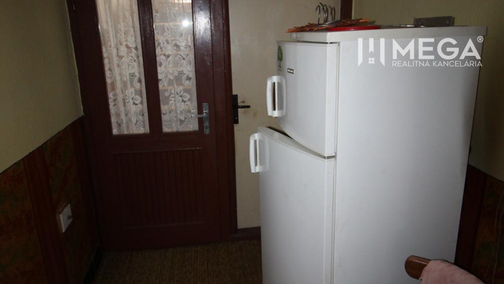 REZERVOVANÝ - Pôvodný rodinný dom v obci Dlhé nad Cirochou