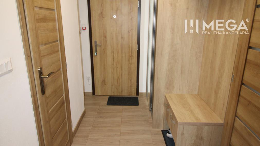 Na prenájom moderný 3-izbový byt v meste Snina