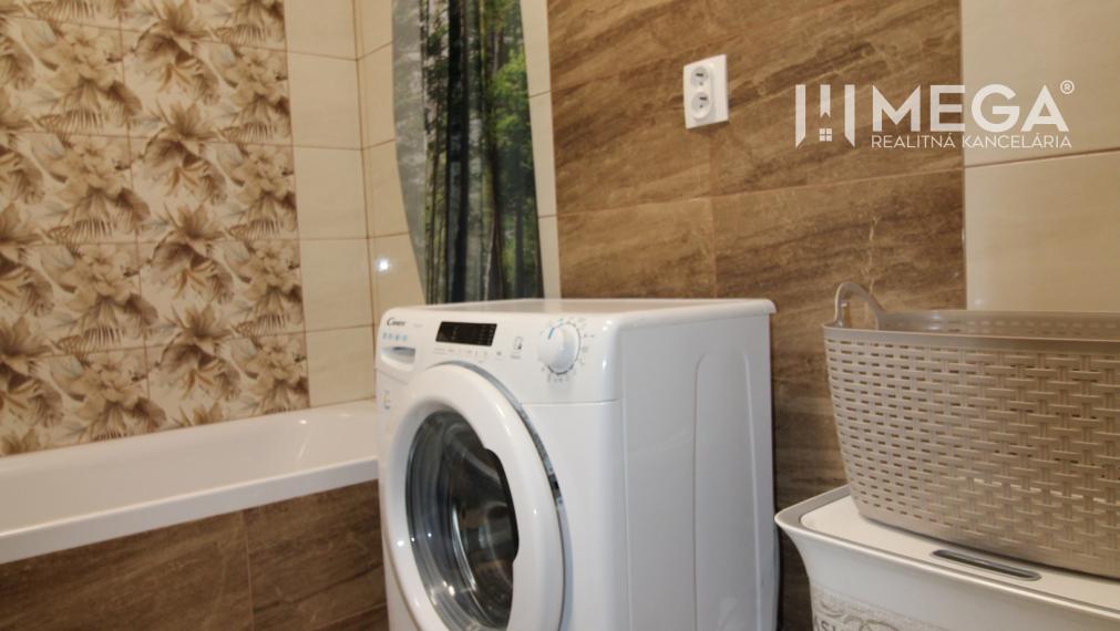 Na prenájom moderný 3-izbový byt v meste Snina