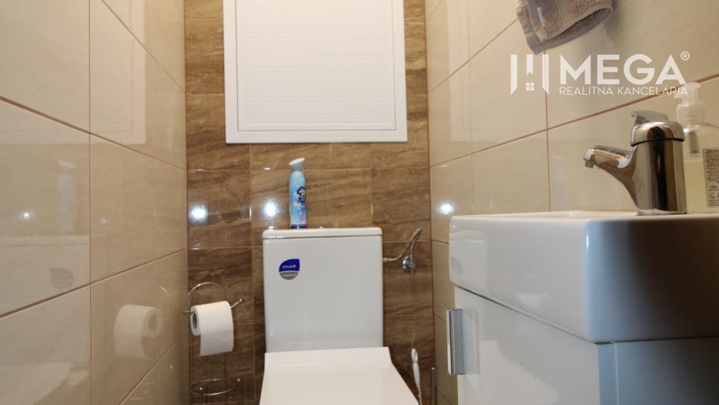 Na prenájom moderný 3-izbový byt v meste Snina
