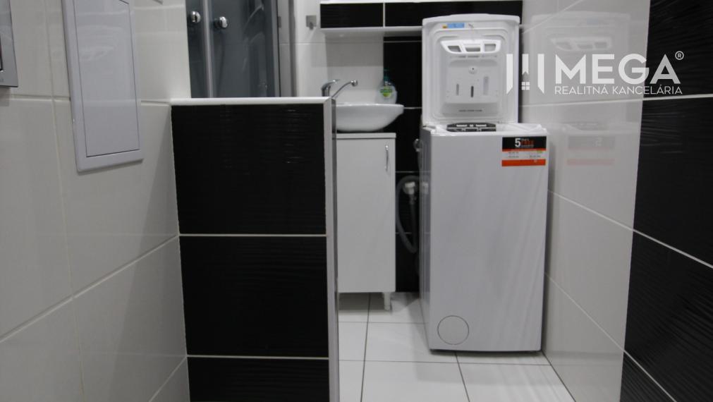 Prenájom – kompletne zrekonštruovaná garsónka, Humenné