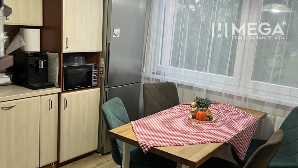 Mega realitná kancelária ponúka na predaj 3 izbový byt na TŘEBIČSKEJ