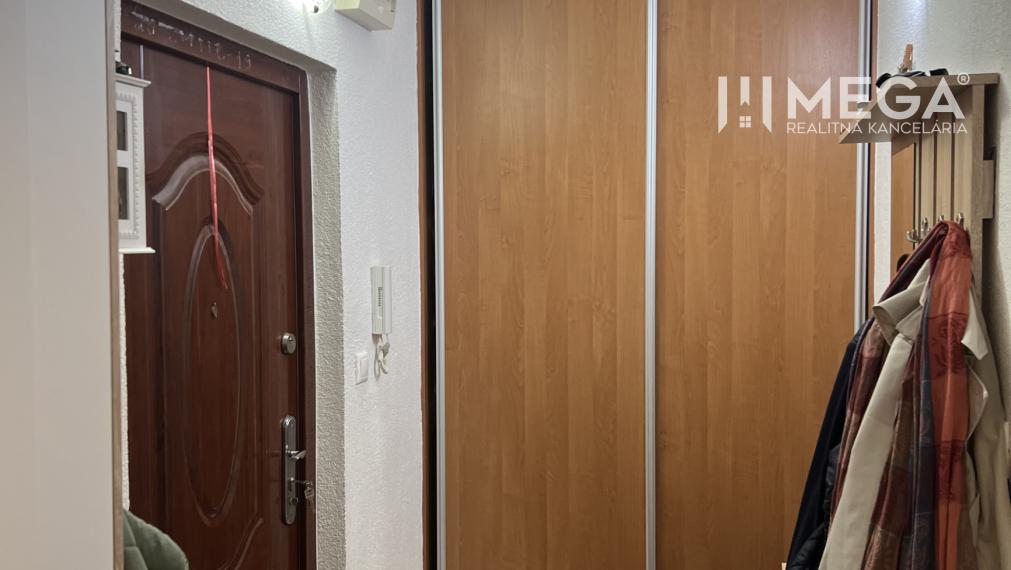 Mega realitná kancelária ponúka na predaj 3 izbový byt na TŘEBIČSKEJ