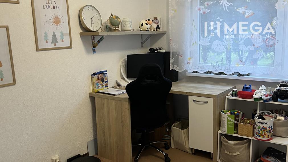 Mega realitná kancelária ponúka na predaj 3 izbový byt na TŘEBIČSKEJ