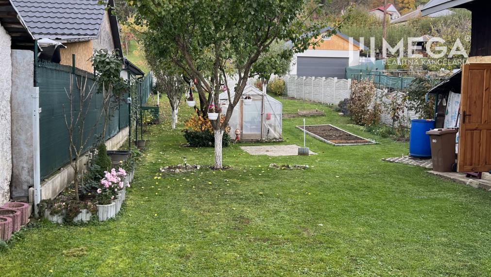 Mega realitná kancelária ponúka na predaj dom v Snine na Jesenského ulici