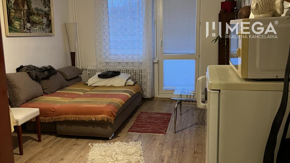 Na predaj veľká garsónka V Medzilaborciach.