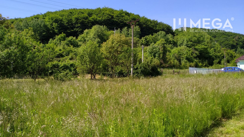 SUPER INVESTÍCIA: Na predaj pozemok v Hažíne nad Cirochou