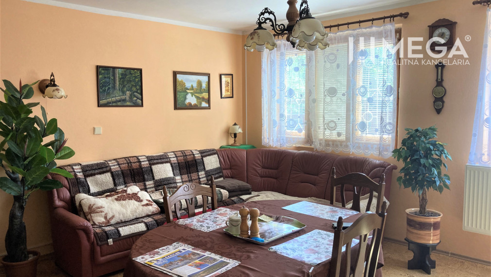 PREDANÉ - Exkluzívne na predaj rodinný dom v meste Medzev