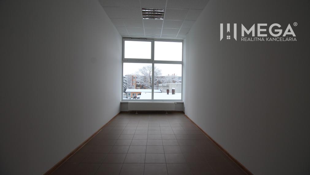 Už len 1 kancelárie na PRENÁJOM v OD Laborec v Humennom