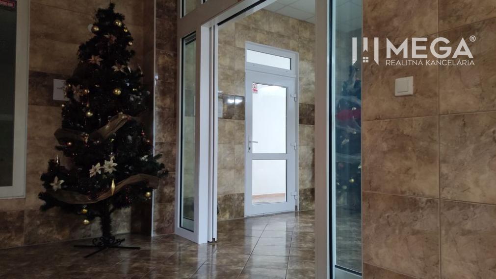 Už len 1 kancelárie na PRENÁJOM v OD Laborec v Humennom