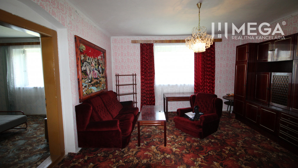 R E Z E R V O V A N Ý TOP POZEMOK S DOMOV OBEC SEDLISKÁ