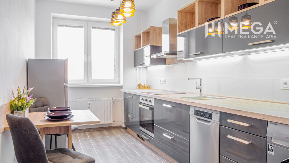 PRENAJATÉ - Moderný 2 izbový byt na prenájom v centre s výhľadom na Aupark