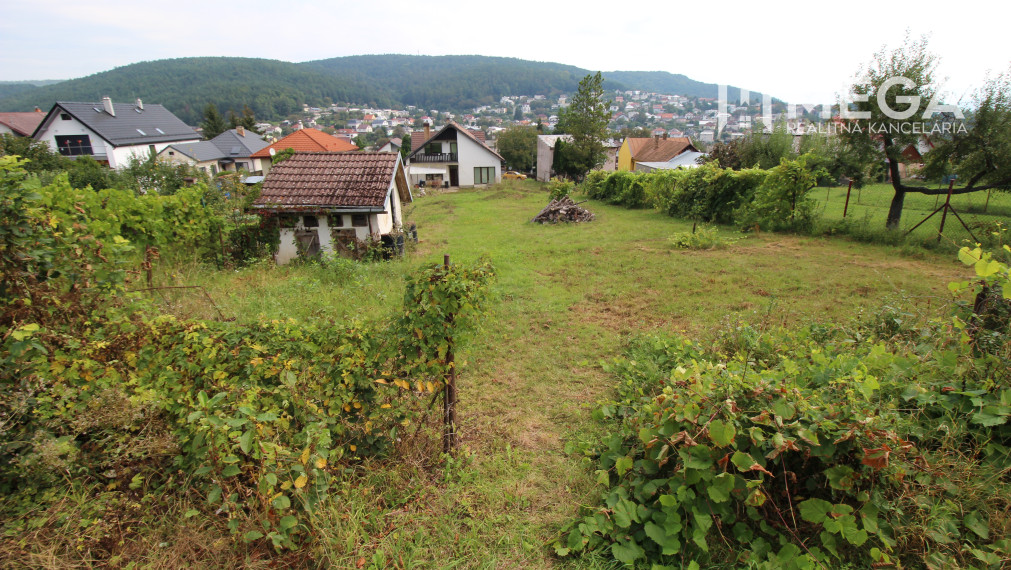 Exkluzívne na predaj rodinný dom v Humennom