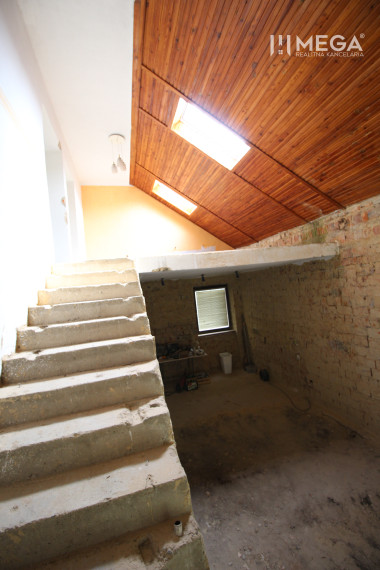 Exkluzívne na predaj rodinný dom v Humennom