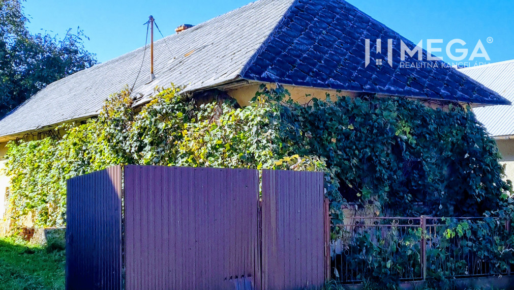 Stavebný  pozemok so starým domom, Belá nad Cirochou