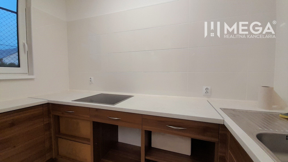 EXKLUZÍVNE NA PREDAJ dom v obci Žalobín