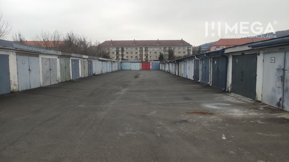 PRENAJATÉ - GARÁŽ na sídlisku 3 HUMENNÉ