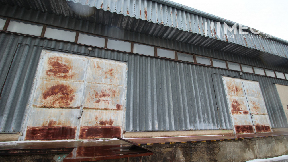 Na predaj výrobná hala v meste Humenné
