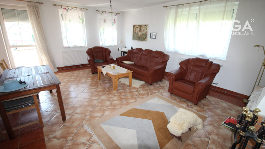 Na predaj rodinný dom s obrovským pozemkom – Pčoline