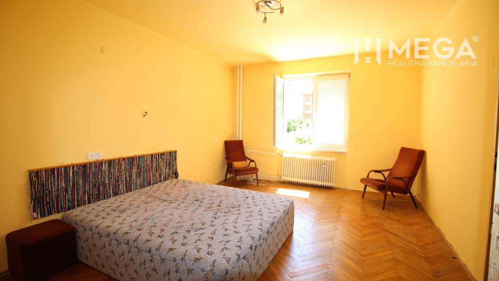 Na predaj 3izbový byt - Dobrianskeho - mesto Humenné