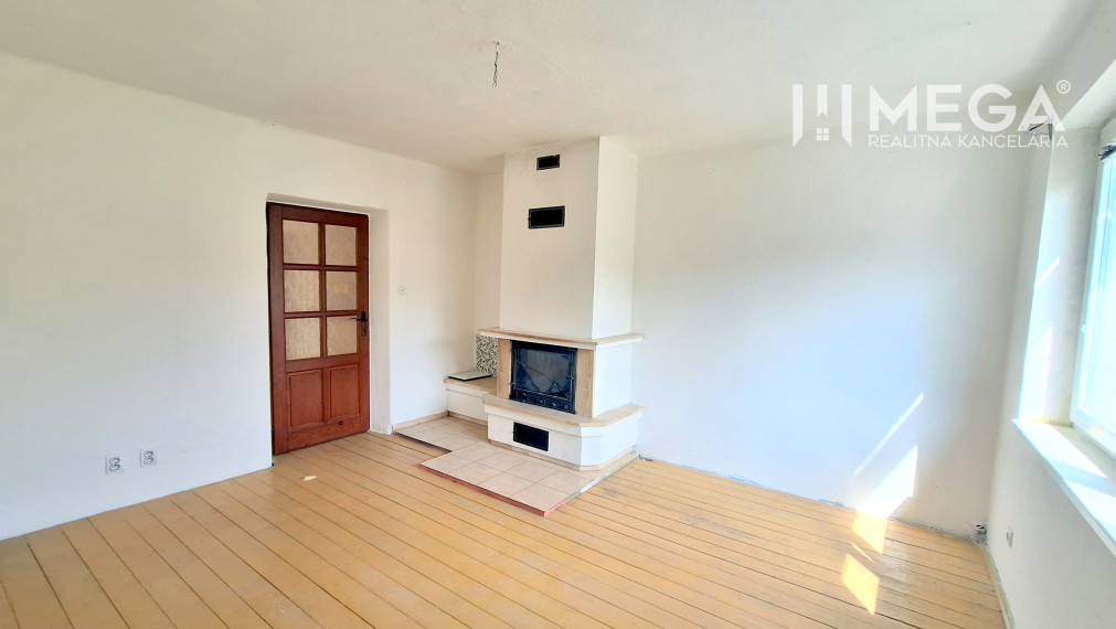 NA PREDAJ: Rodinný dom v obci Brestov