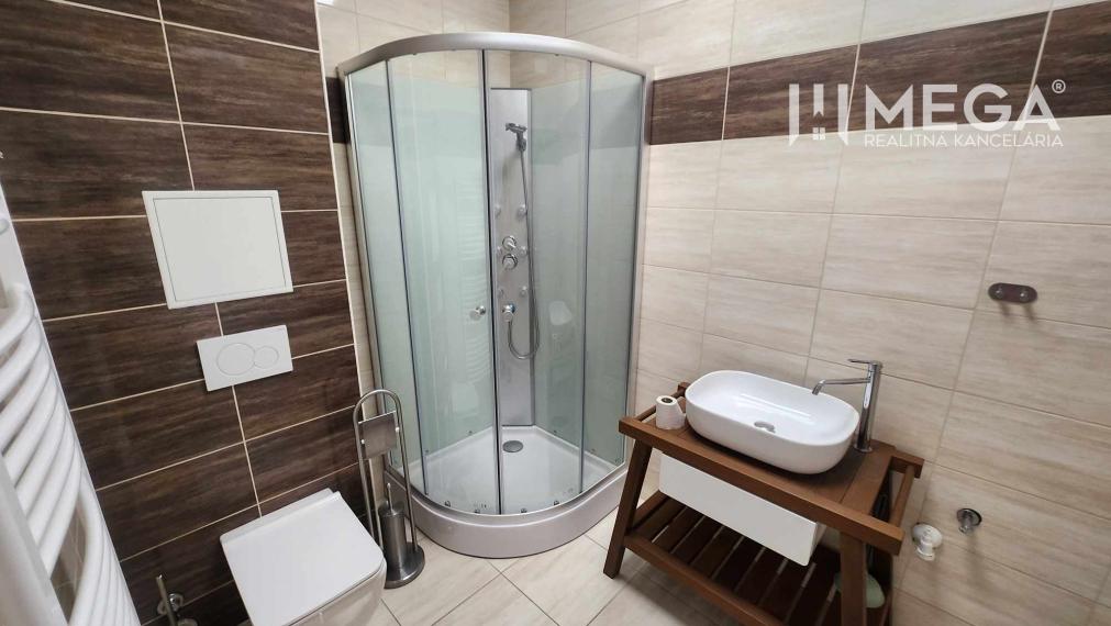 Na prenájom priestranné kancelárske priestory, Prešov, Strojnícka ul.