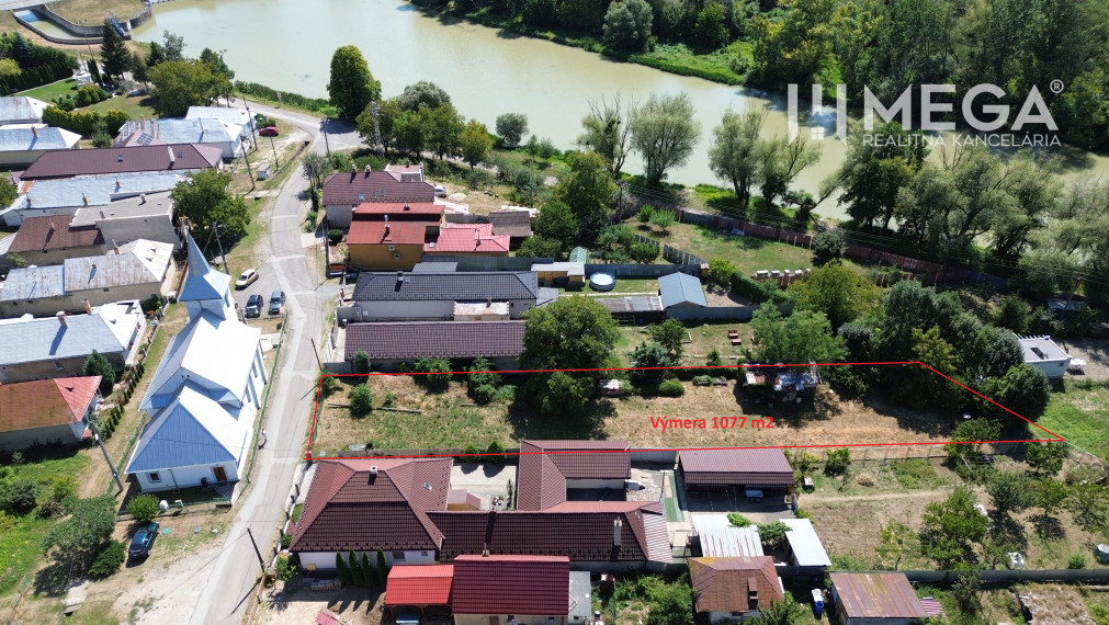 NA PREDAJ stavebný pozemok v meste Strážske