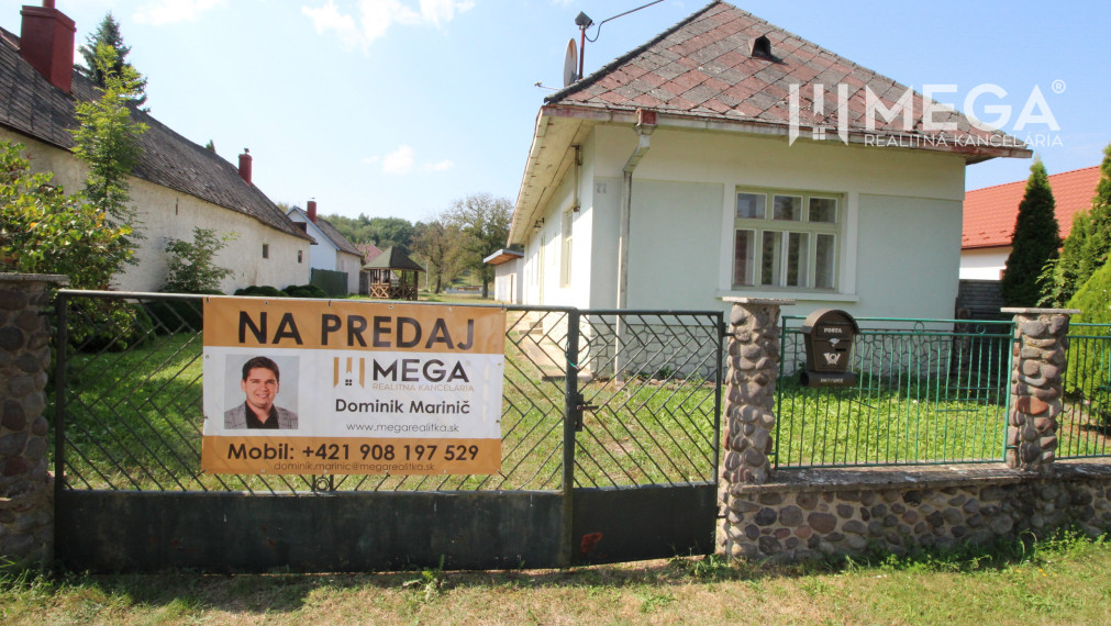 PREDANÝ - rodinný dom s veľkým pozemkom v obci Kamienka