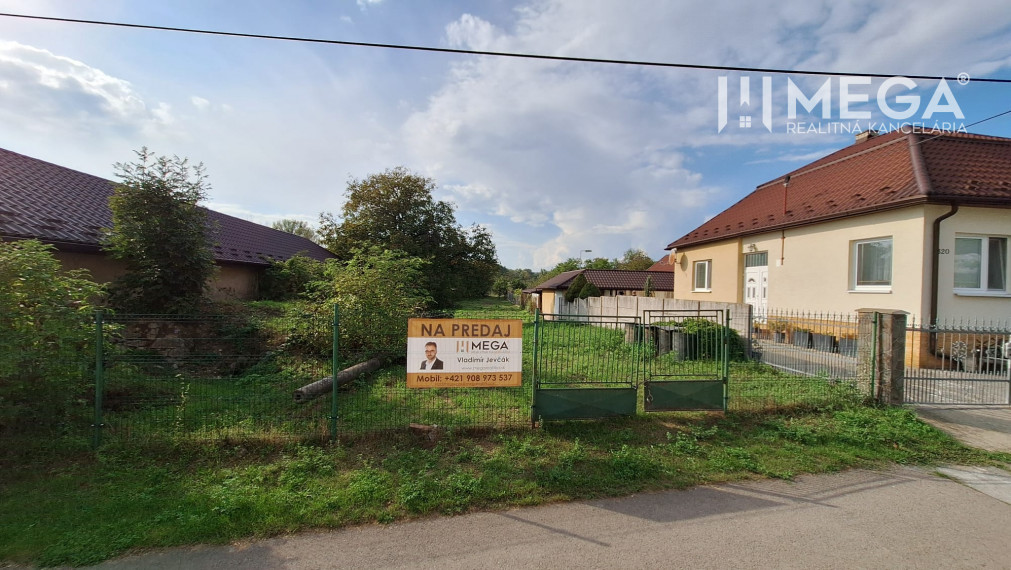 NA PREDAJ stavebný pozemok v meste Strážske