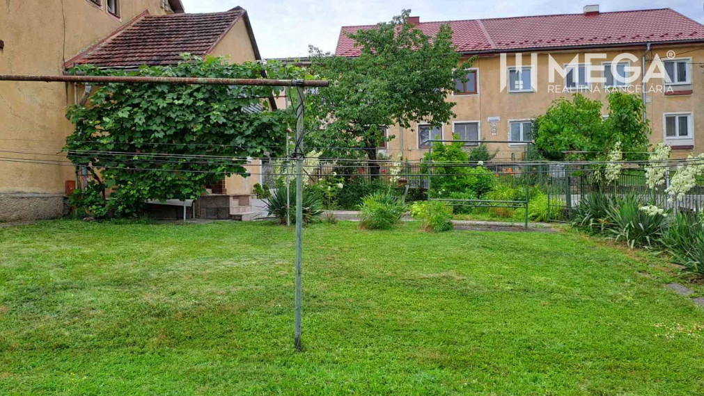 Na predaj jeden z mála bytov so záhradou za super cenu v meste Snina