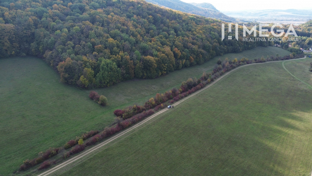 NA PREDAJ - investičný pozemok v obci Jasenov