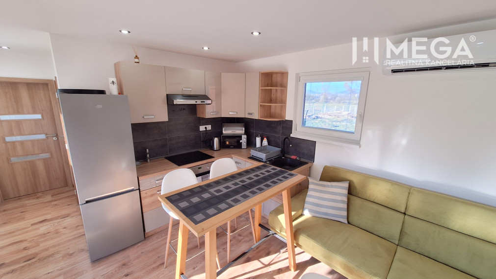 NA PREDAJ 3 izbový nízkoenergetický drevodom v obci JASENOV