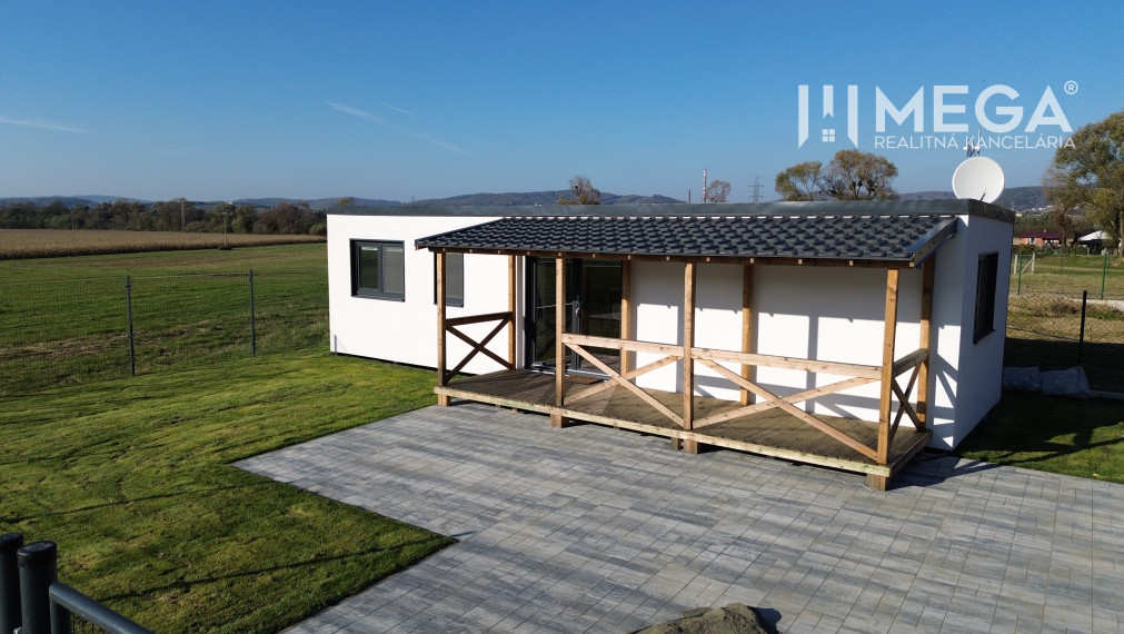 NA PREDAJ 3 izbový nízkoenergetický drevodom v obci JASENOV