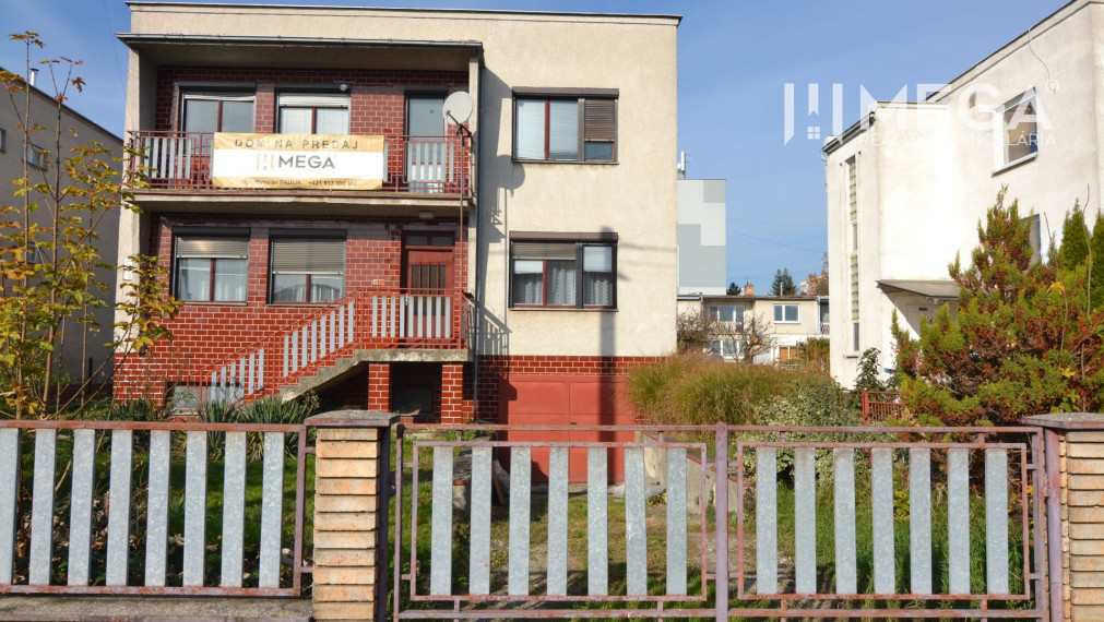 PREDANÉ-PREDAJ RODINNÉHO DOMU v meste STRÁŽSKE