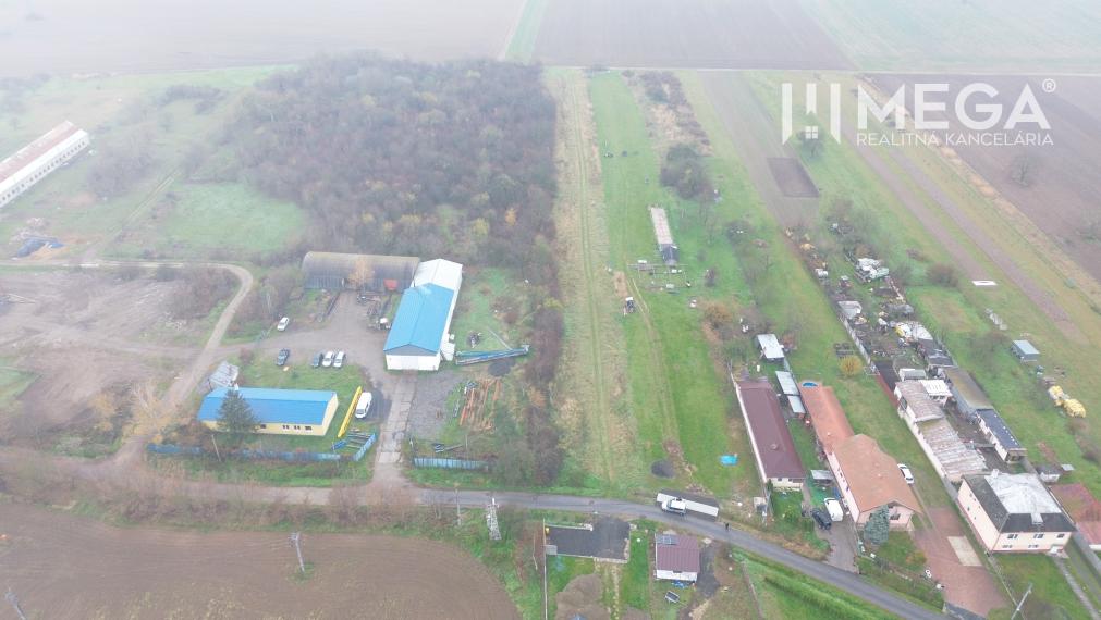 Exkluzívne na predaj Investičný pozemok v obci Pusté Čemerné