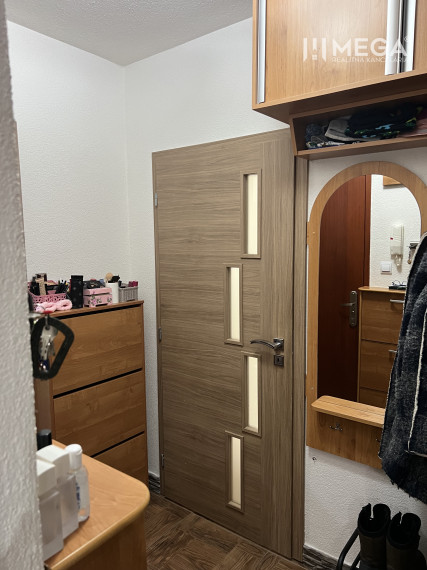 NA PREDAJ 2-izbový byt v SNINE na ŠTUDENTSKEJ ulici