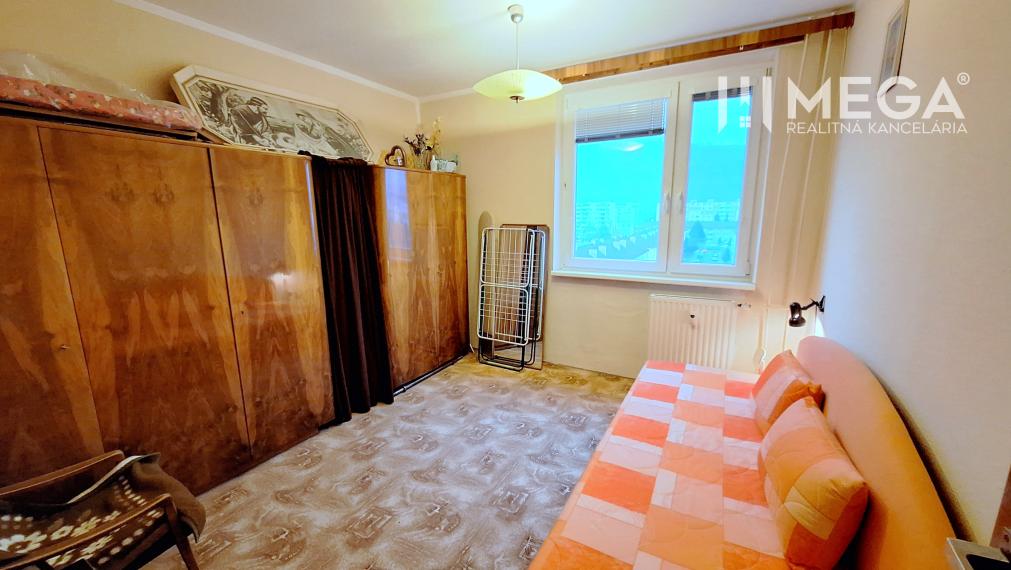 REZERVOVANÉ - NA PREDAJ 4 izbový byt v meste SNINA