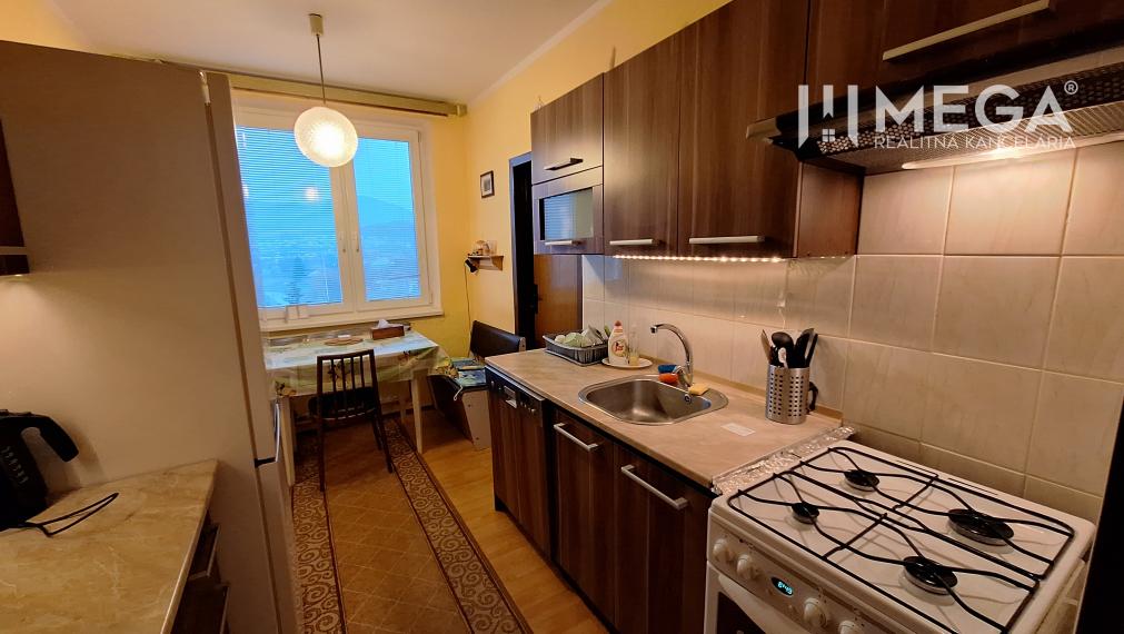 REZERVOVANÉ - NA PREDAJ 4 izbový byt v meste SNINA