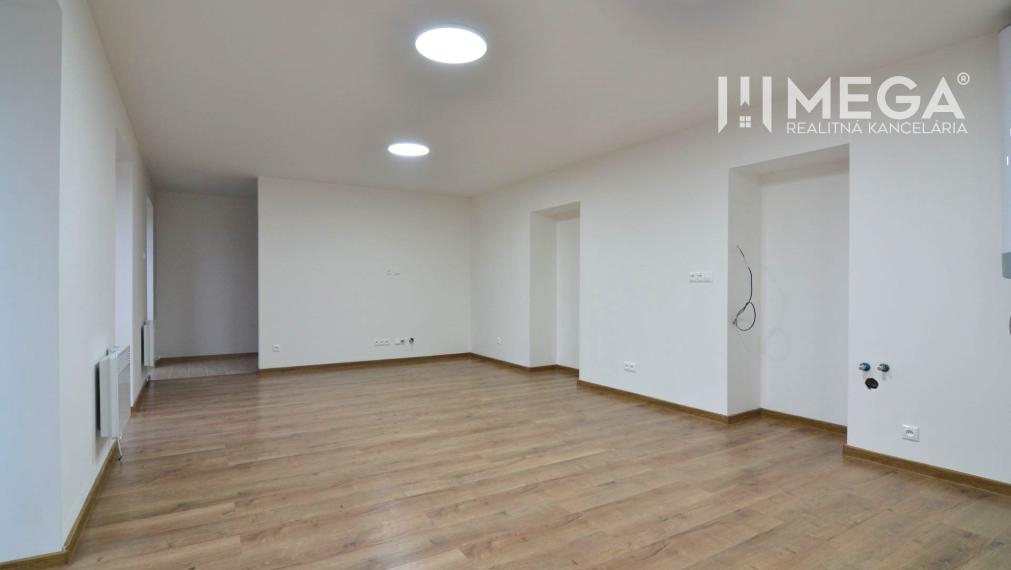 PREDAJ MODERNE ZREKONŠTRUOVANÝCH BYTOV V STRÁŽSKOM (BYT E)