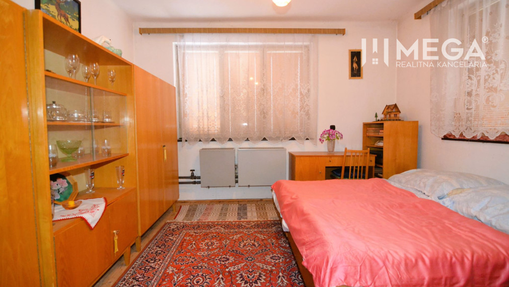 PREDAJ RODINNÉHO DOMU v obci HRABOVEC nad LABORCOM