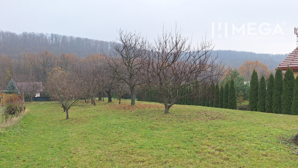 EXKLUZÍVNE NA PREDAJ Chata bez nutnosti investícií - VINNÉ