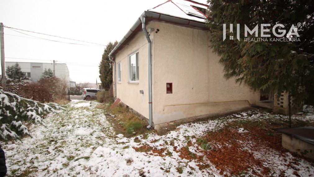 ZNÍŽENÁ CENA!!! - NA PREDAJ: Stavebný pozemok v obci Trhovište