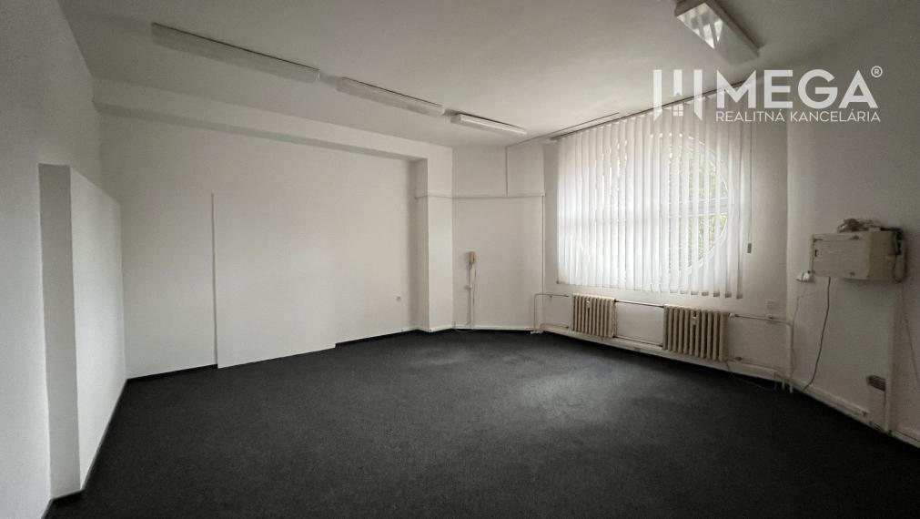 Na prenájom kancelárie v centre mesta Stropkov
