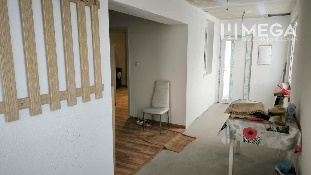 Na predaj obývateľný dom/chalupa v obci Habura