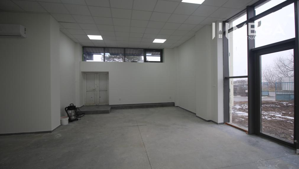 Na prenájom novo zrekonštruovaný obchodný priestor v meste Humenné