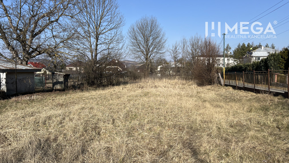 Výrazne znížená cena za stavebný  pozemok na predaj, Modrá nad Cirochou