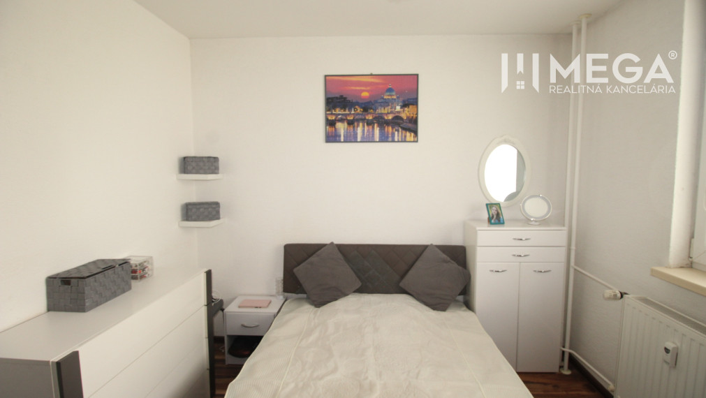 PREDANÉ - Na predaj krásny prerobený 3izbový byt na ul 1. Mája v meste Snina