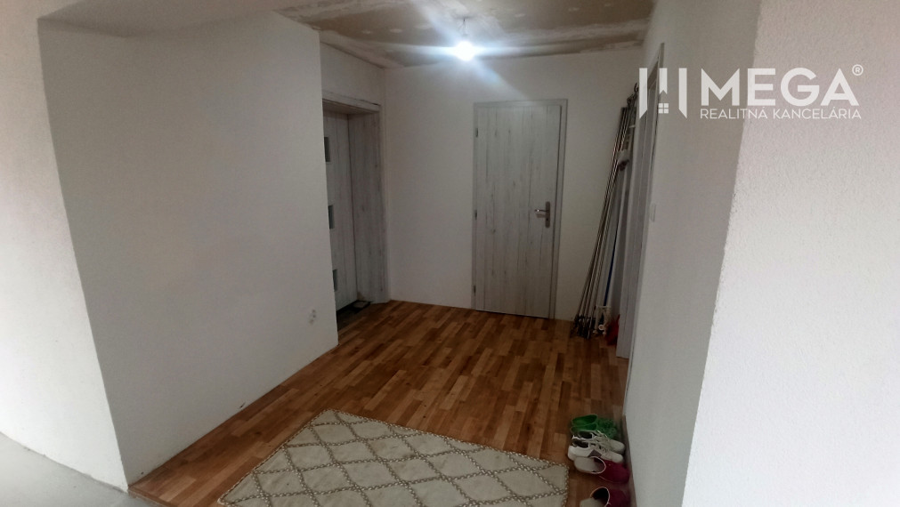 Na predaj obývateľný dom/chalupa v obci Habura